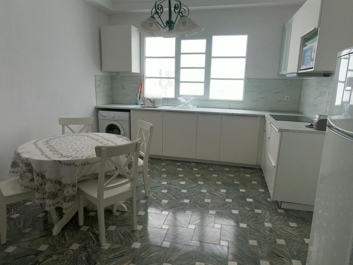 Casa Paris Villa Brena Baja Ngoại thất bức ảnh